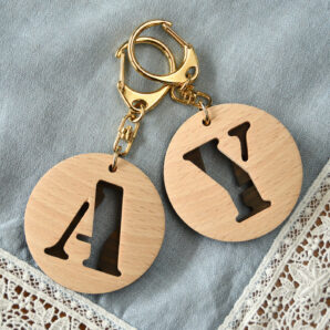 【木製】ささえ愛♡〜ペアイニシャルキーホルダー　