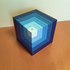 知育玩具　カラフルな木の積み木