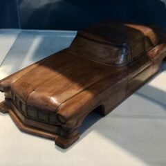 天然木材を使った玩具の原型