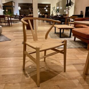 素敵なダイニングチェア3　〜　ハンス・ウェグナーのYチェア