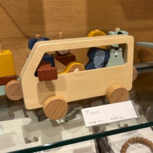 アニマルバス　〜ACTUSみなとみらい で見つけたかわいい木のおもちゃ3