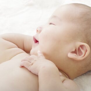 0歳の赤ちゃんにおすすめの木のおもちゃ　〜安心・安全＆五感を育む選び方