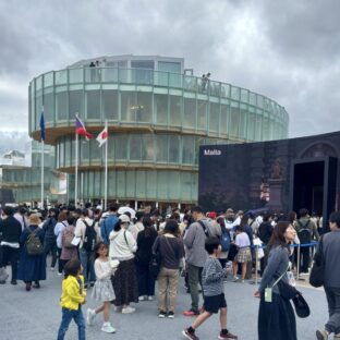 【大阪・関西万博2025】チェコパビリオンが魅せる“木”の未来