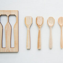 Webで見つけた、森の素材×手づくり体験。「ヒトテマキット」って？